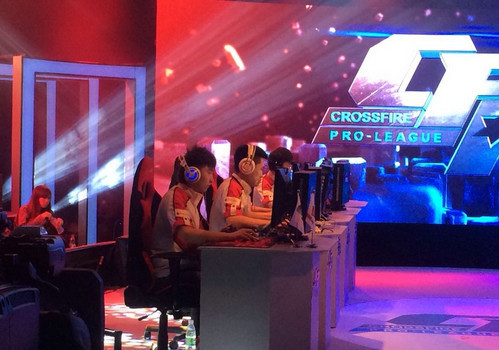 可借镜先前 可借镜先前